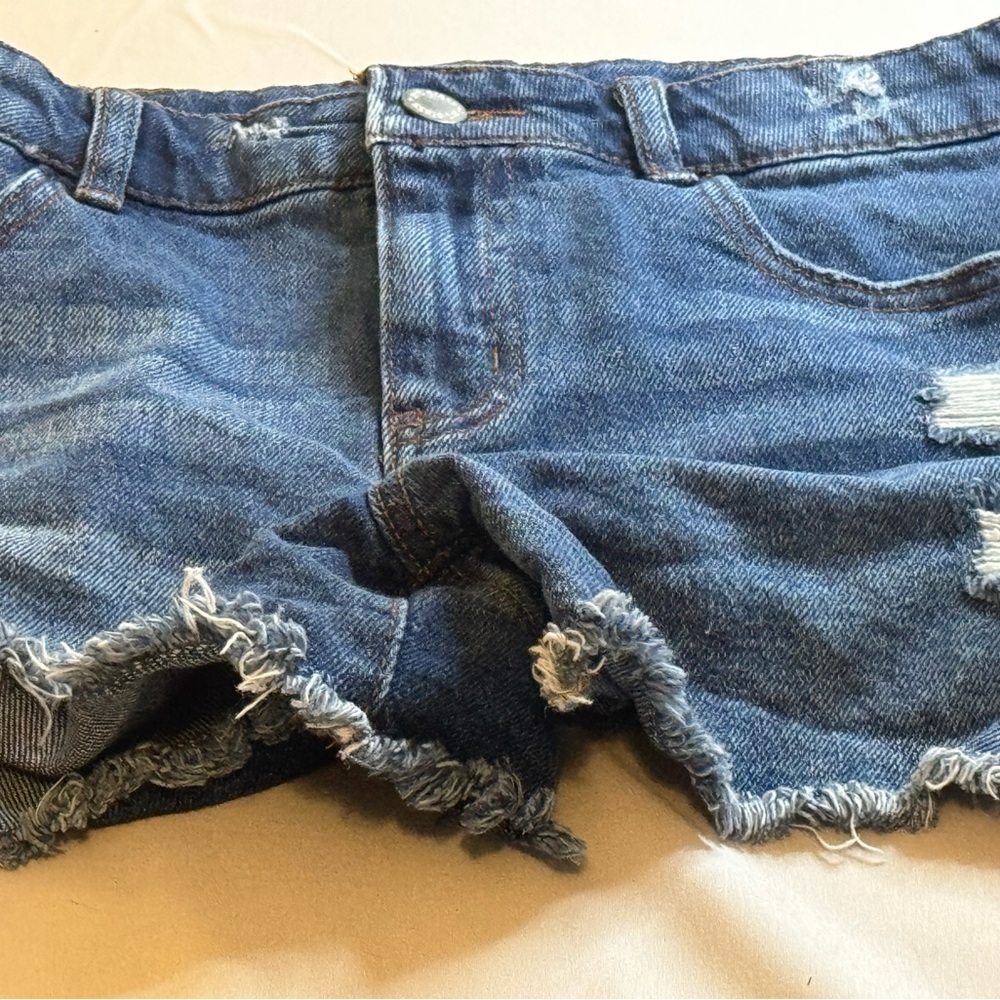 Art Class, Blue Denim (XL) Jean Shorts Distressed Frayed Hem, Girl’s Clothing - Picture 3 of 10